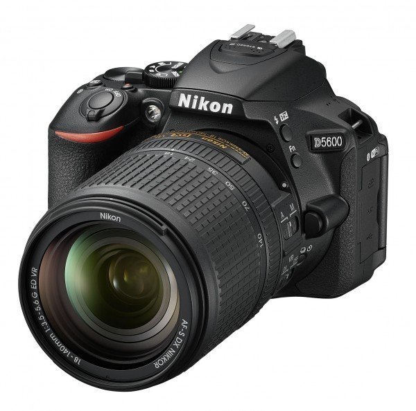 Камера NIKON D5600 18-140 VR (VBA500K002)