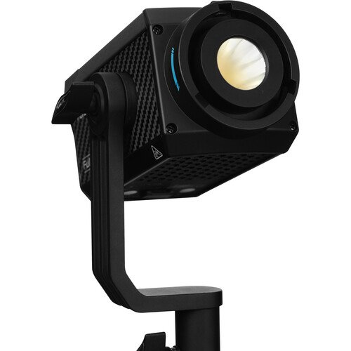 LED світло Nanlite Forza 60C RGB LED Spotlight (FM mount)